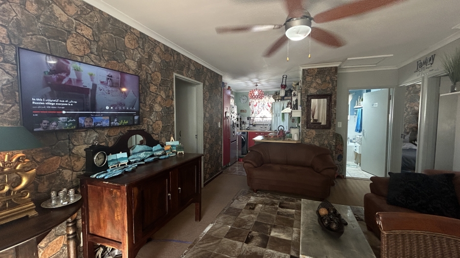 4 Bedroom Property for Sale in Sunningdale Western Cape